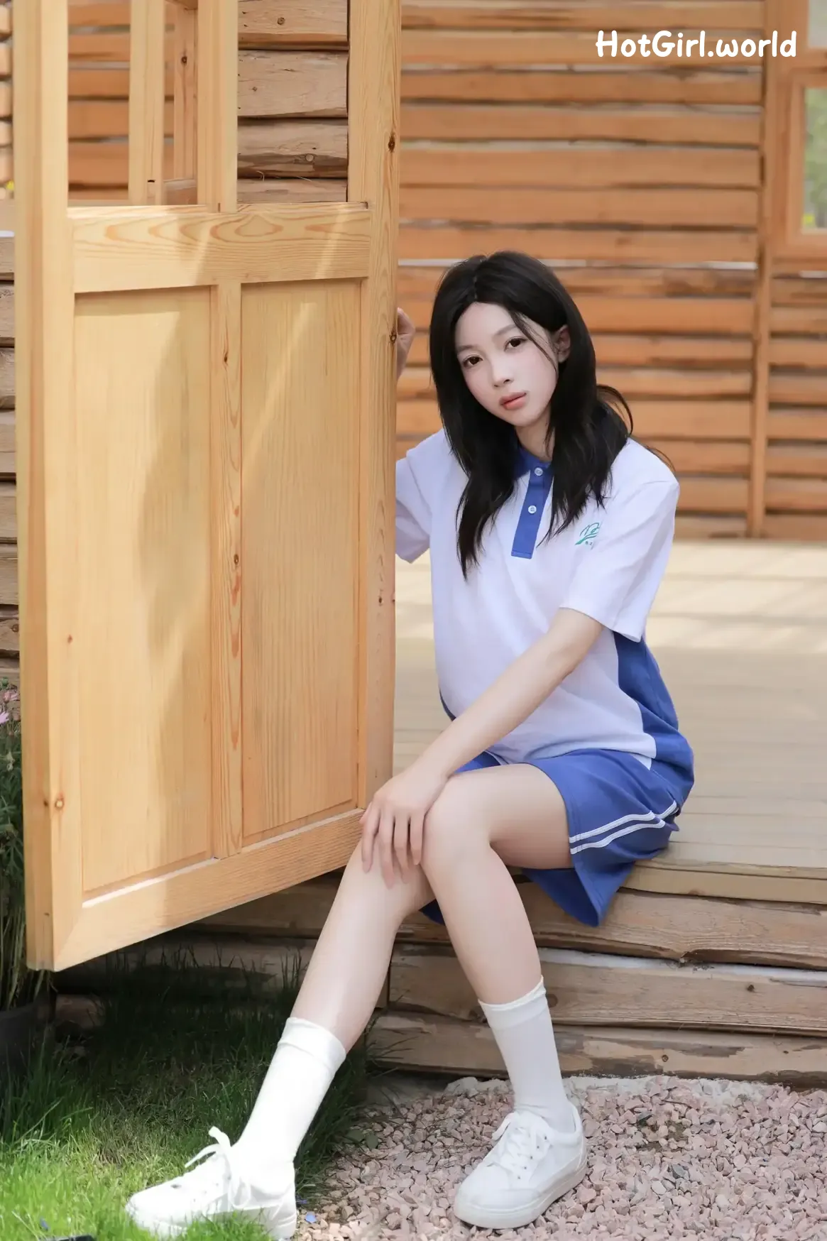 XR Uncensored-橙子酱-Lillian-R18-秀人网模特-木屋中的JK小仙女 第2张图
