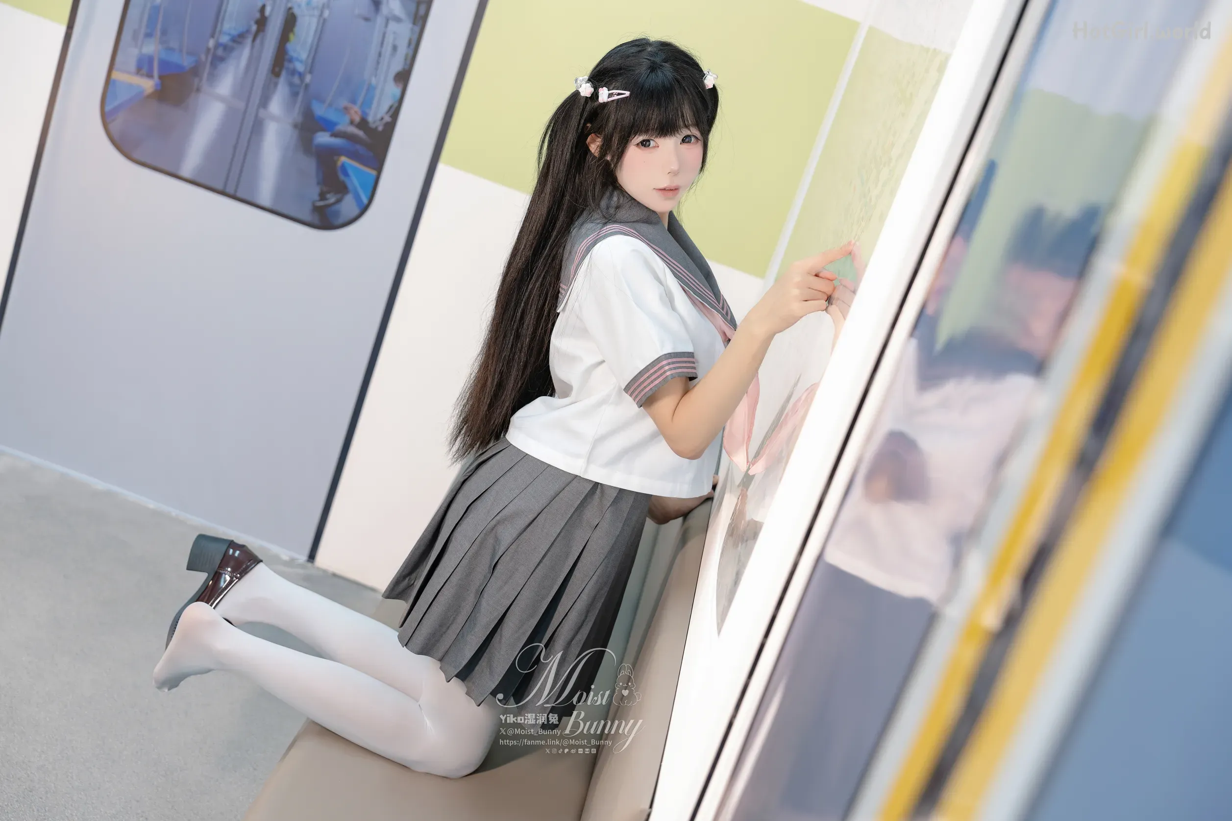 Coser-黏黏团子兔-12月作品-地铁萌妹-恋爱循环 第35张图