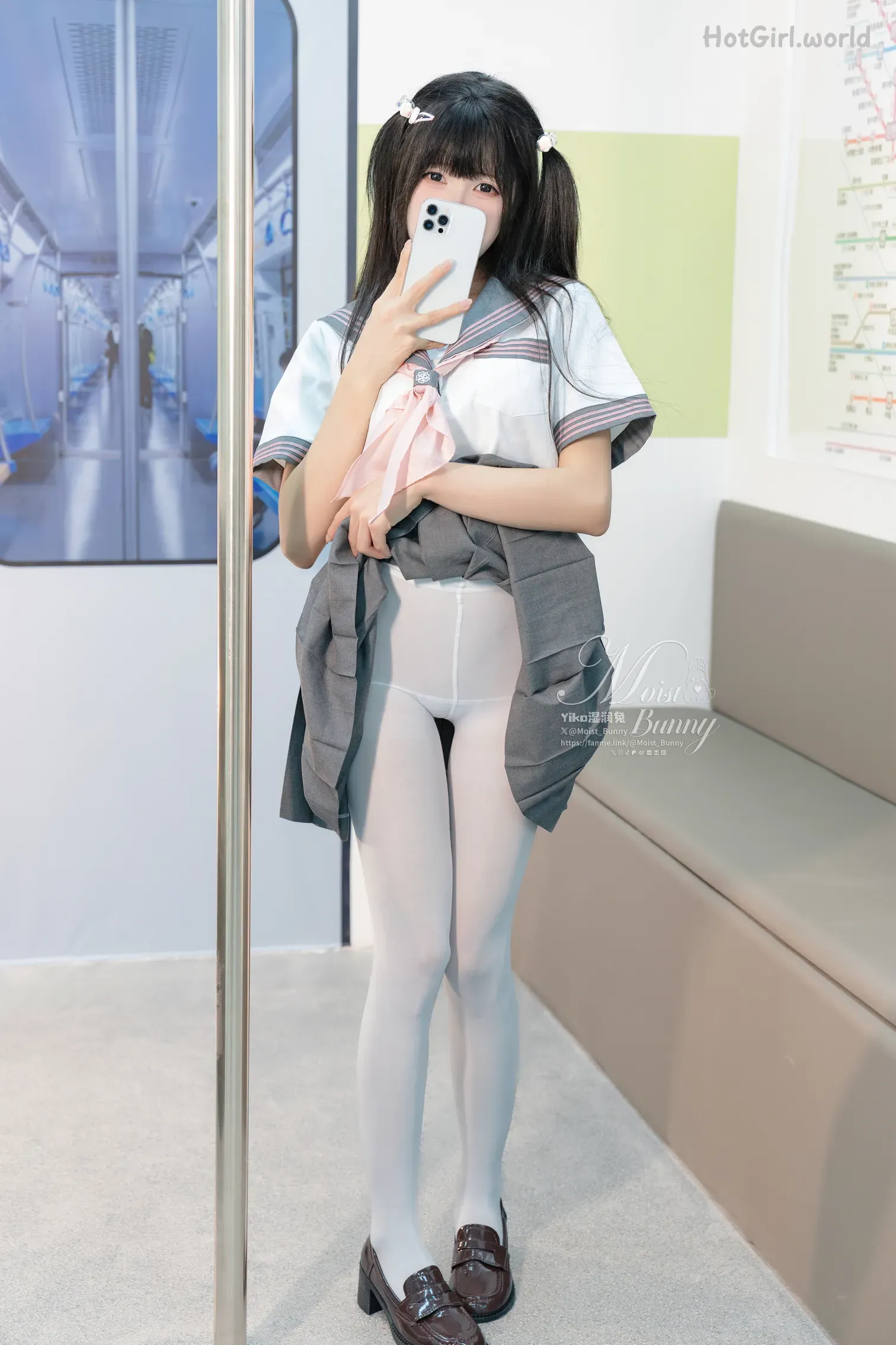 Coser-黏黏团子兔-12月作品-地铁萌妹-恋爱循环 第76张图