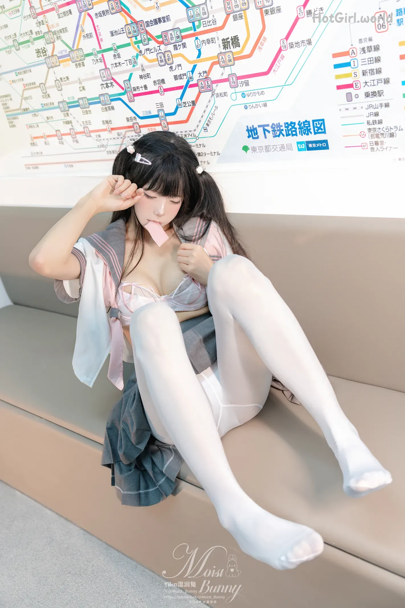 Coser-黏黏团子兔-12月作品-地铁萌妹-恋爱循环 第101张图