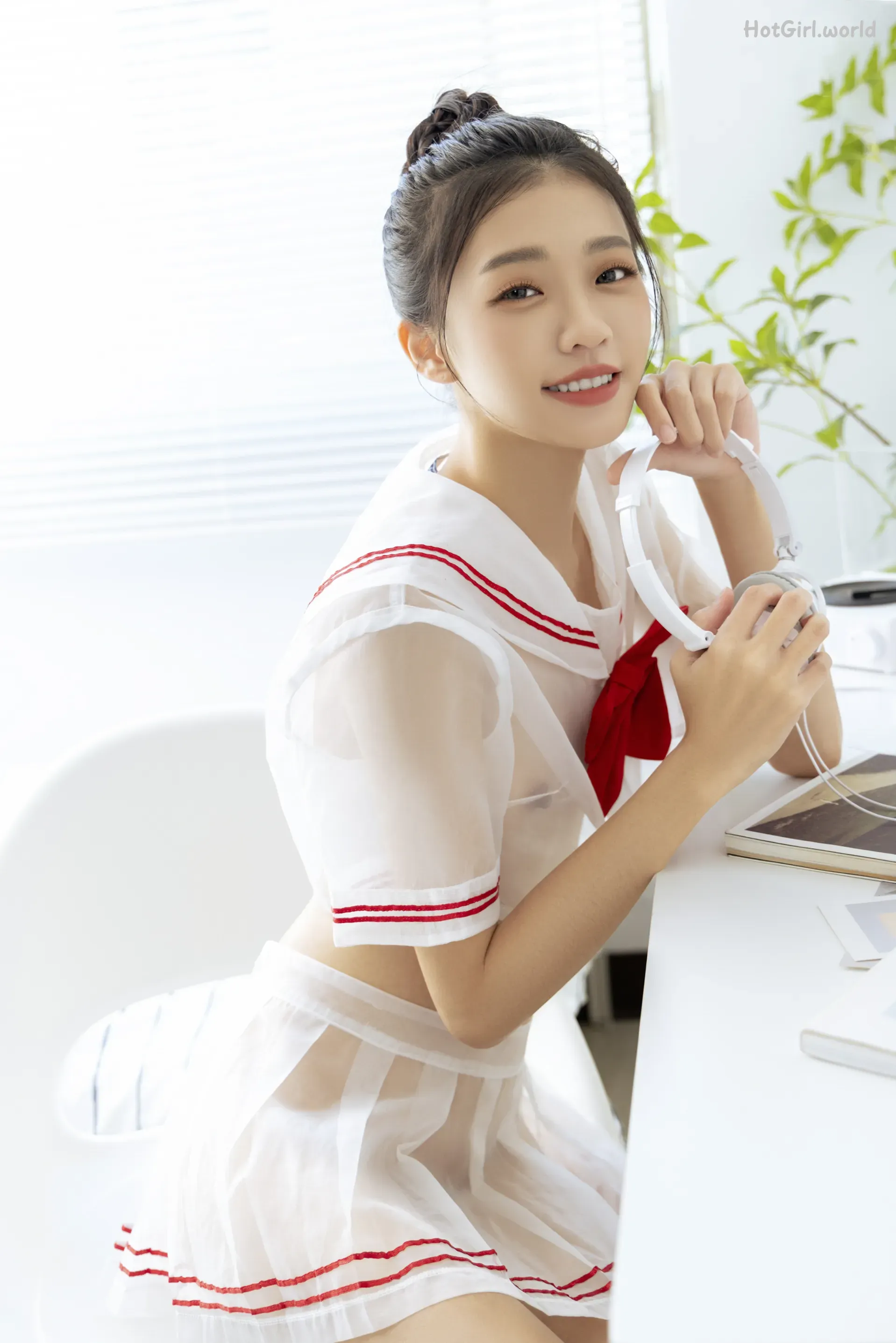 JVID-妍妍-Angel-电竞少女-超可愛微乳美少女-第一次的性感開發 第17张图
