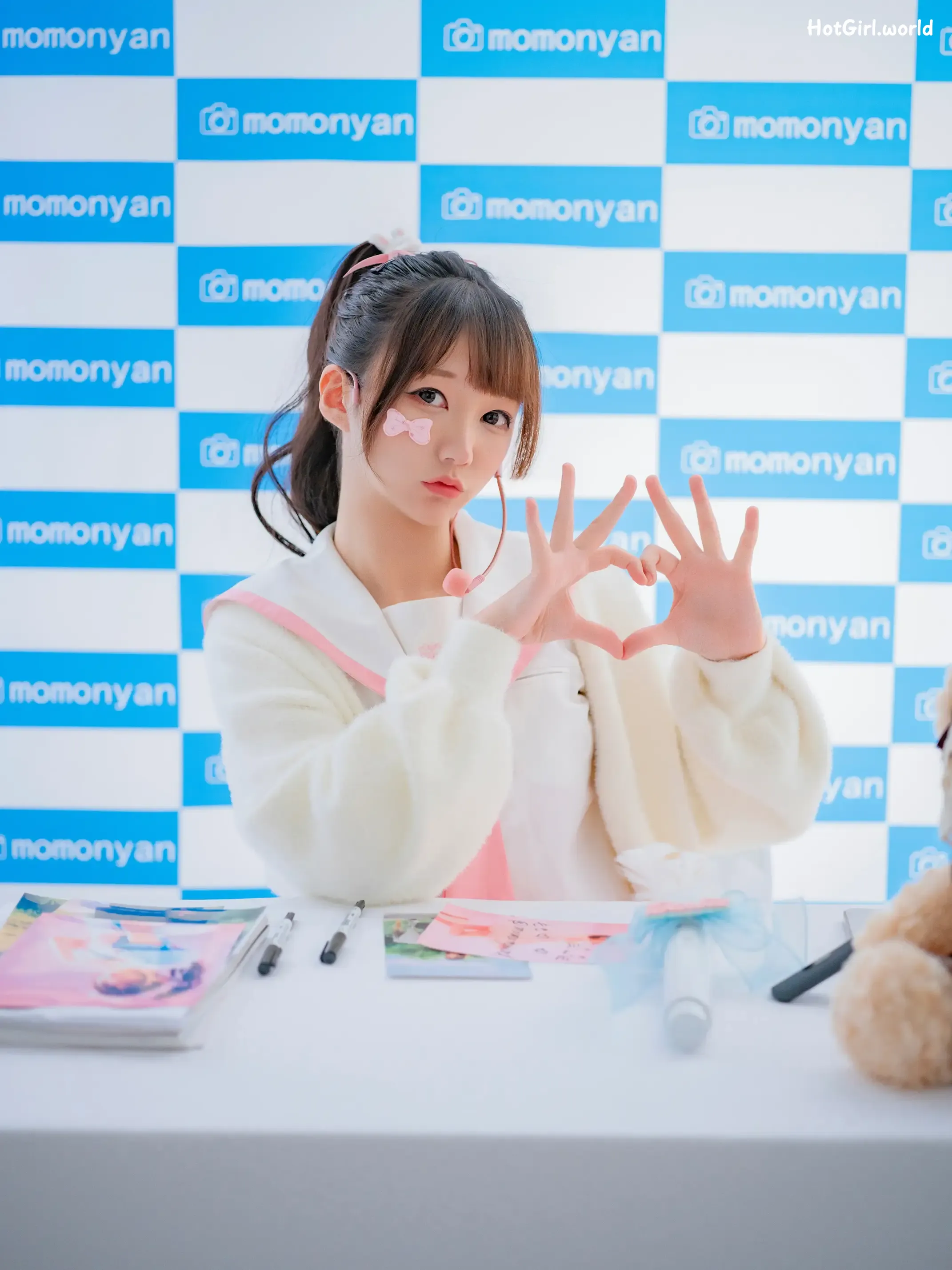 Coser-NAGISA魔物喵-ビキニアイドルのサイン会 第7张图