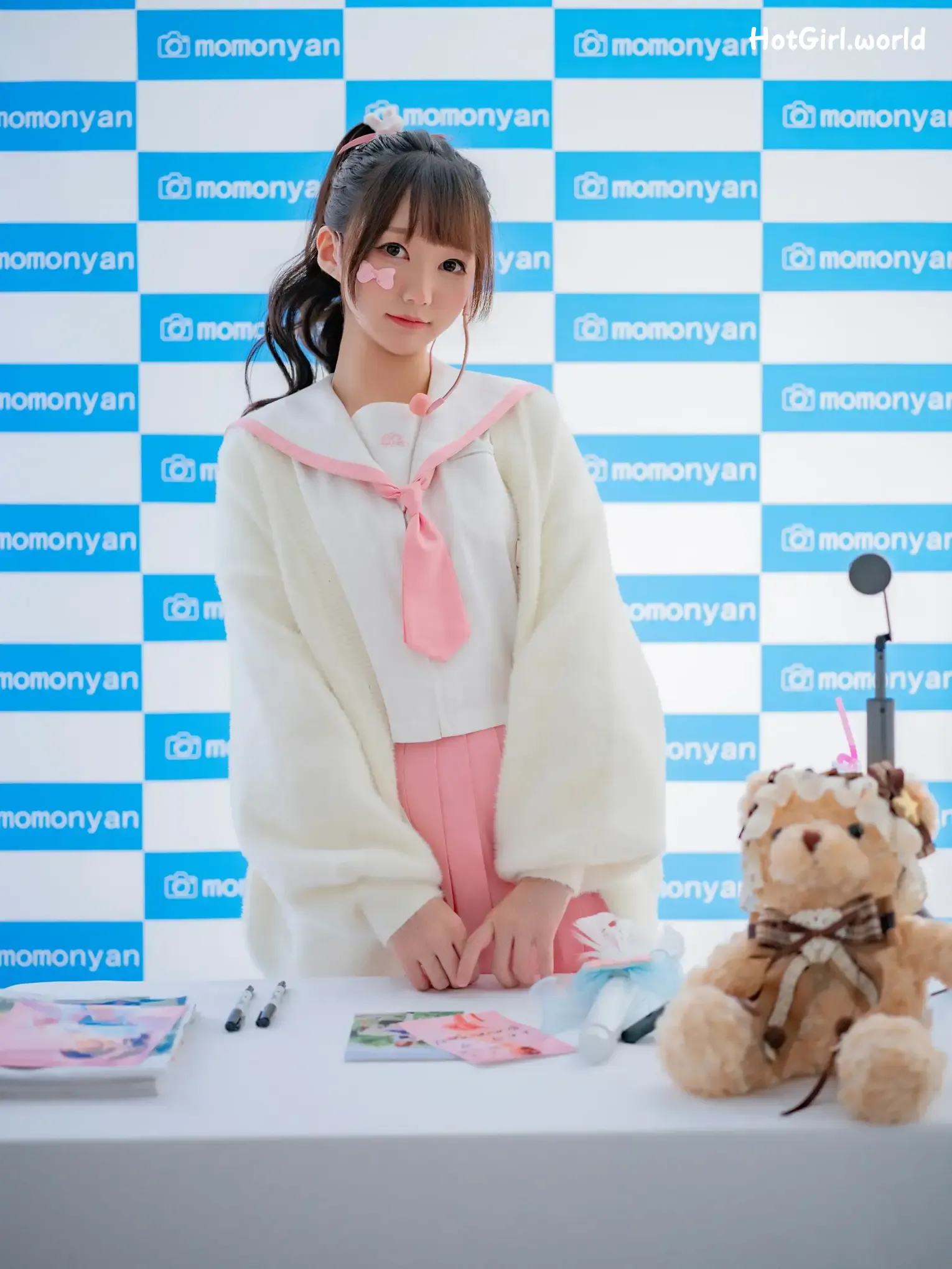 Coser-NAGISA魔物喵-ビキニアイドルのサイン会 第13张图