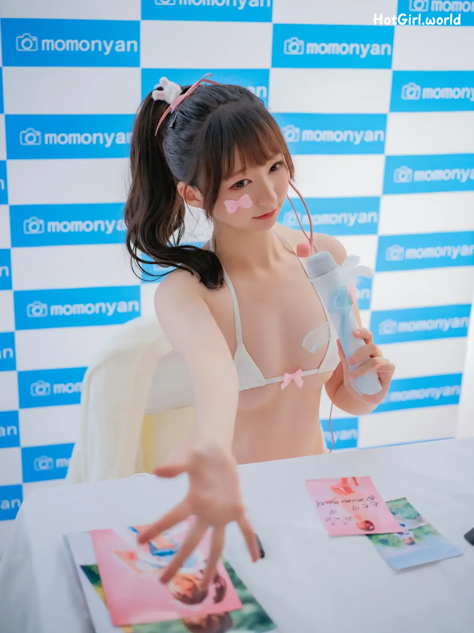 Coser-NAGISA魔物喵-ビキニアイドルのサイン会 第90张图