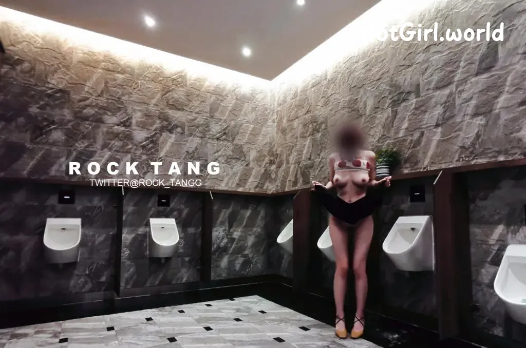 RockTangg-X白虎福利姬-夜行露出-车厢调教 第66张图