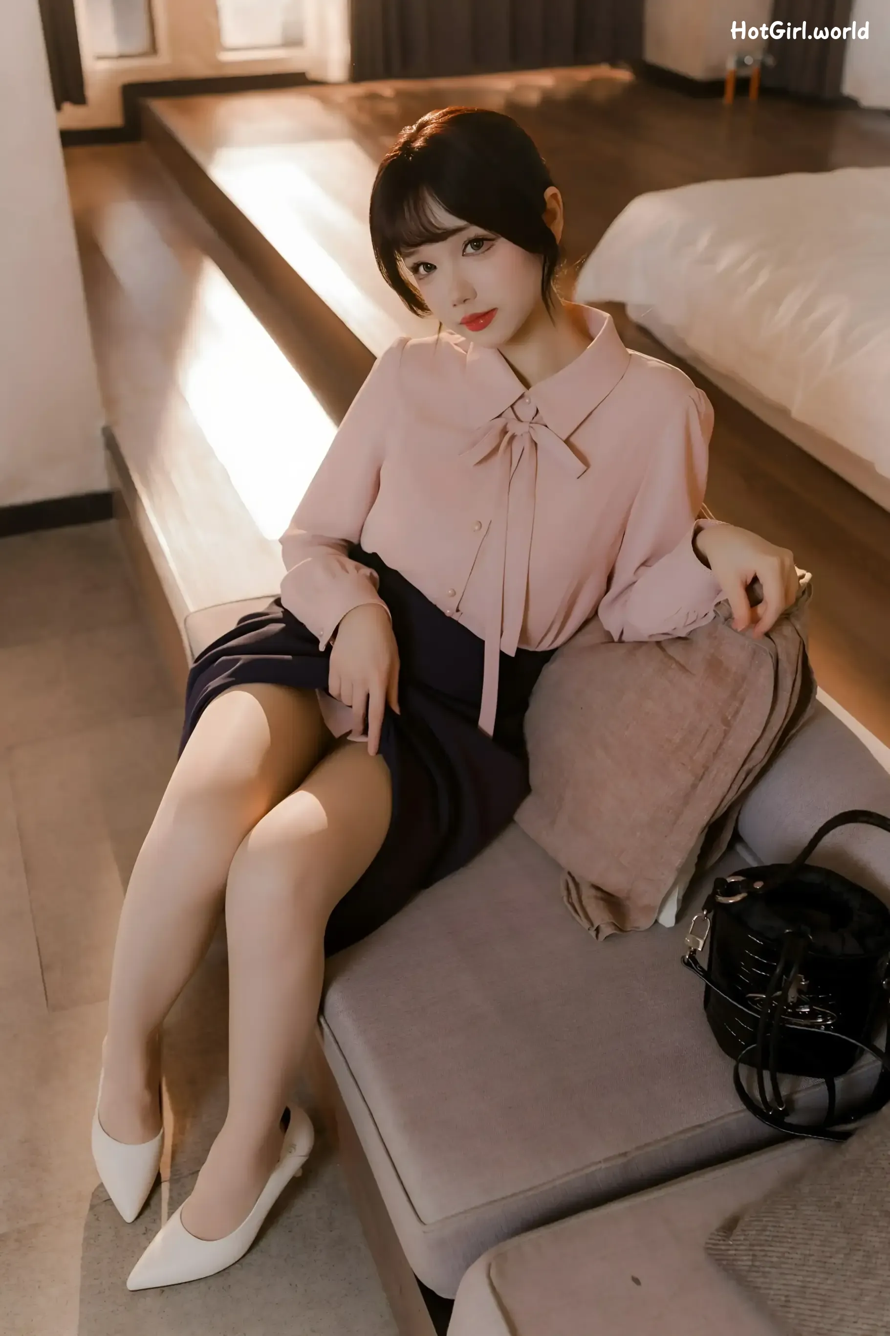 Coser-雪晴-Astra-肉丝通勤OL 第6张图