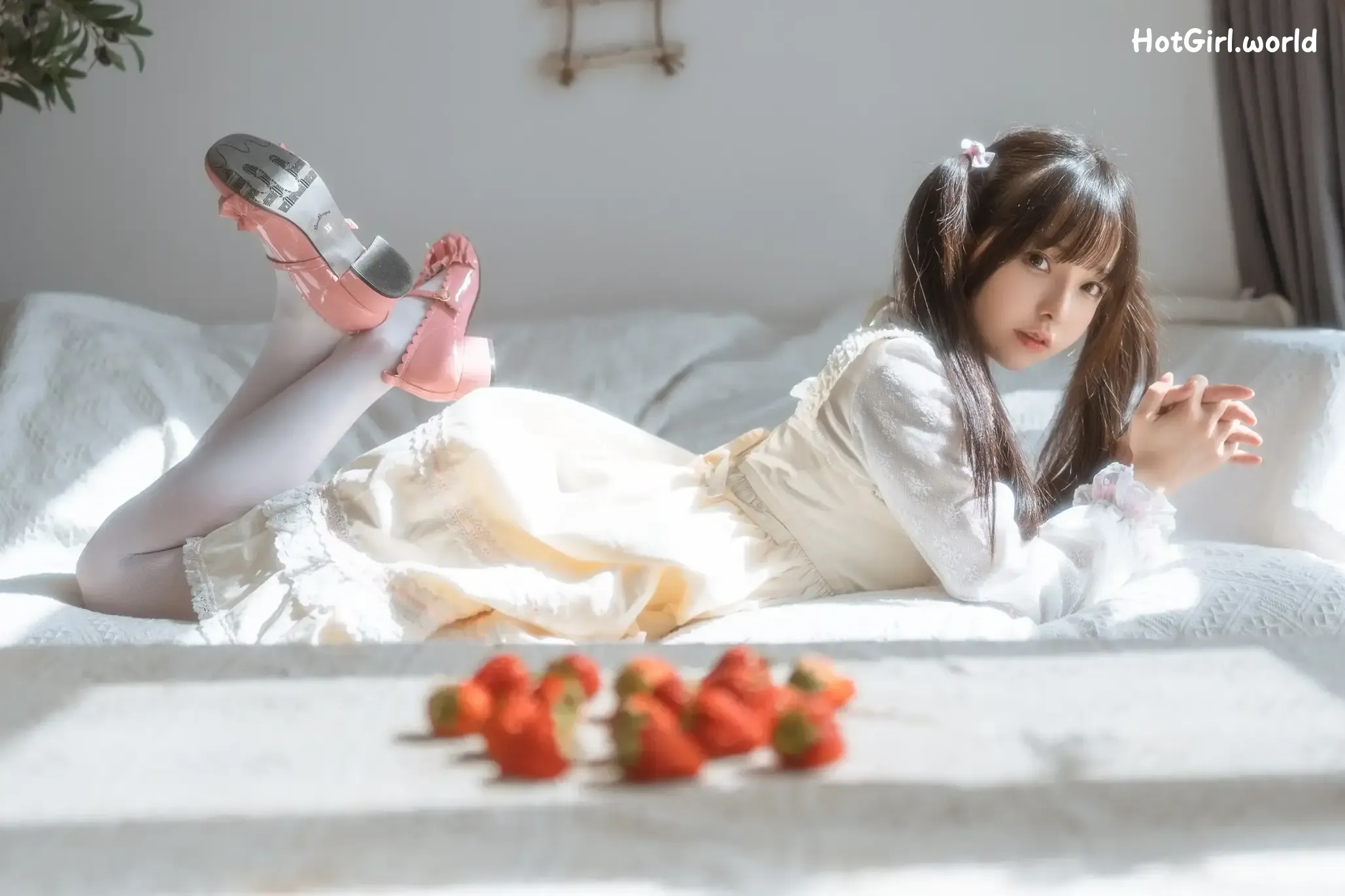 Coser-六味帝皇酱-小艺LOX洛丽塔 第2张图