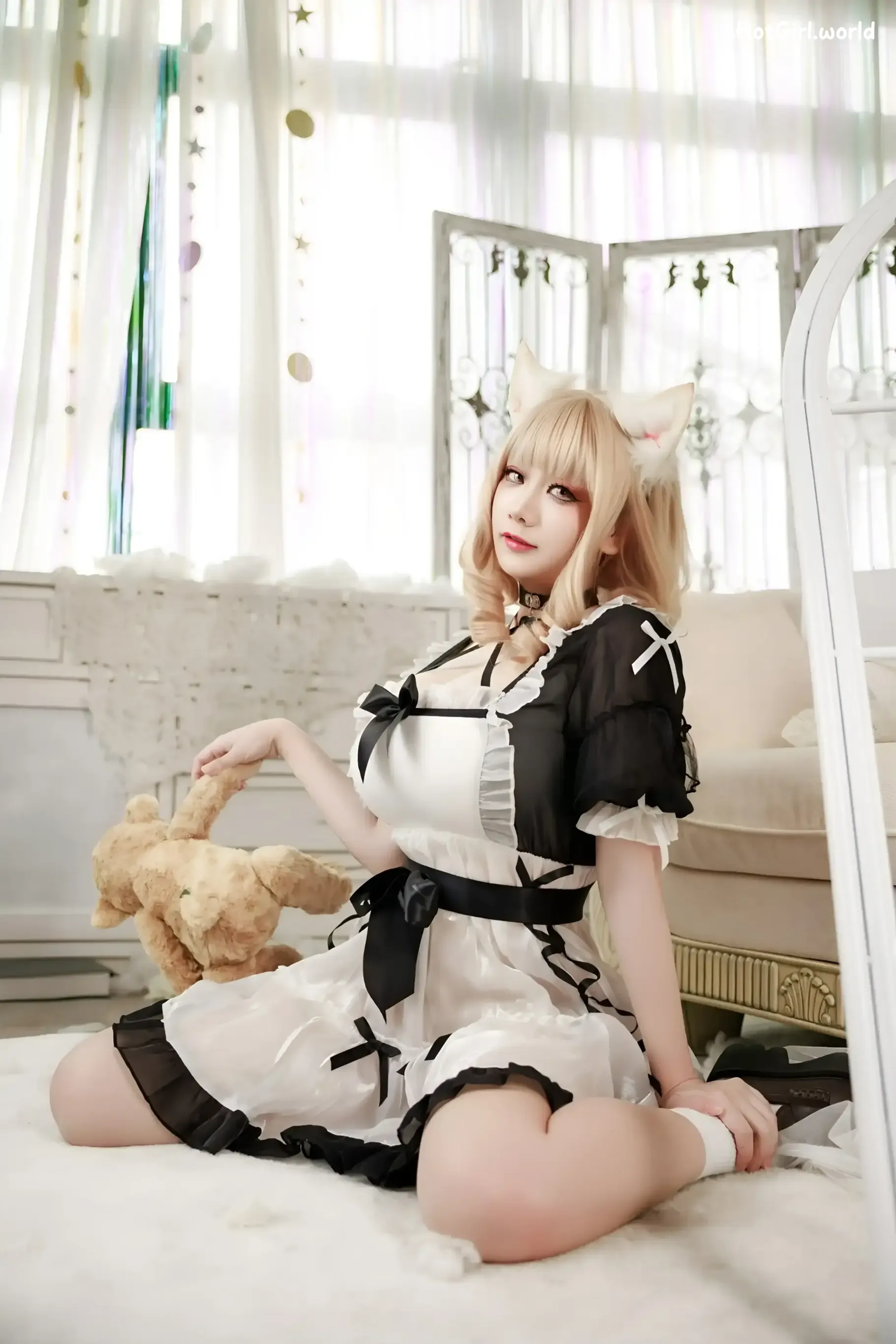 Coser-阿雪雪-午后女仆 第23张图