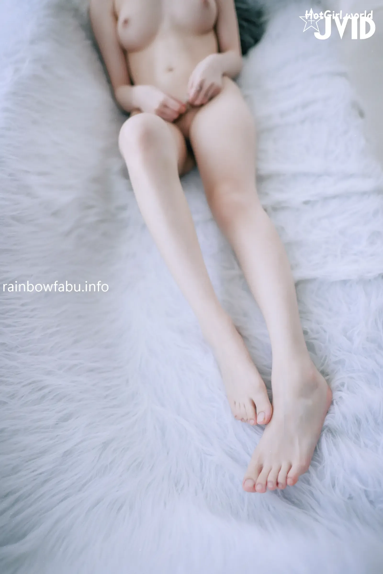 JVID-優苡-我搭訕到“剛滿18“的極品純欲女孩－優伊首發就毫無保留的全給你看 第58张图