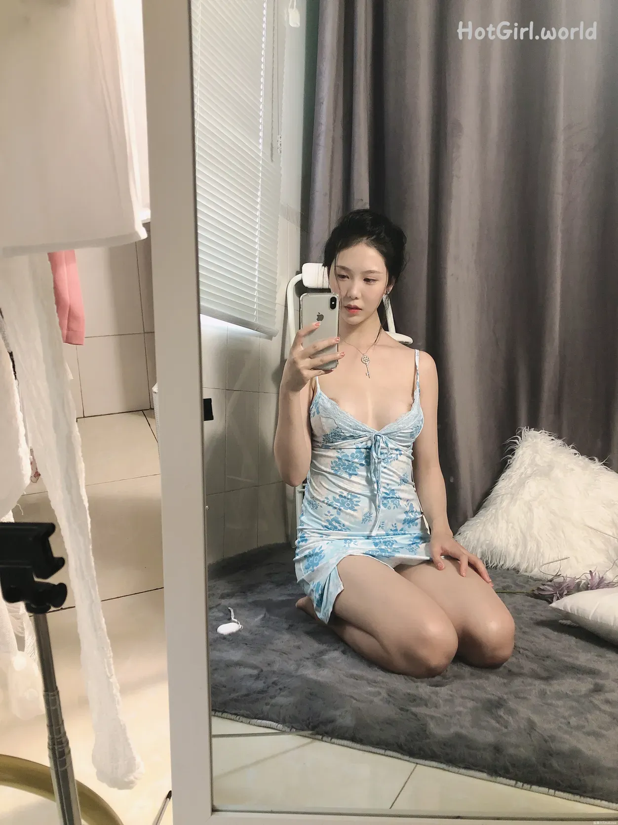 Coser-抖娘-利世-碎花内衣-2.0 第11张图