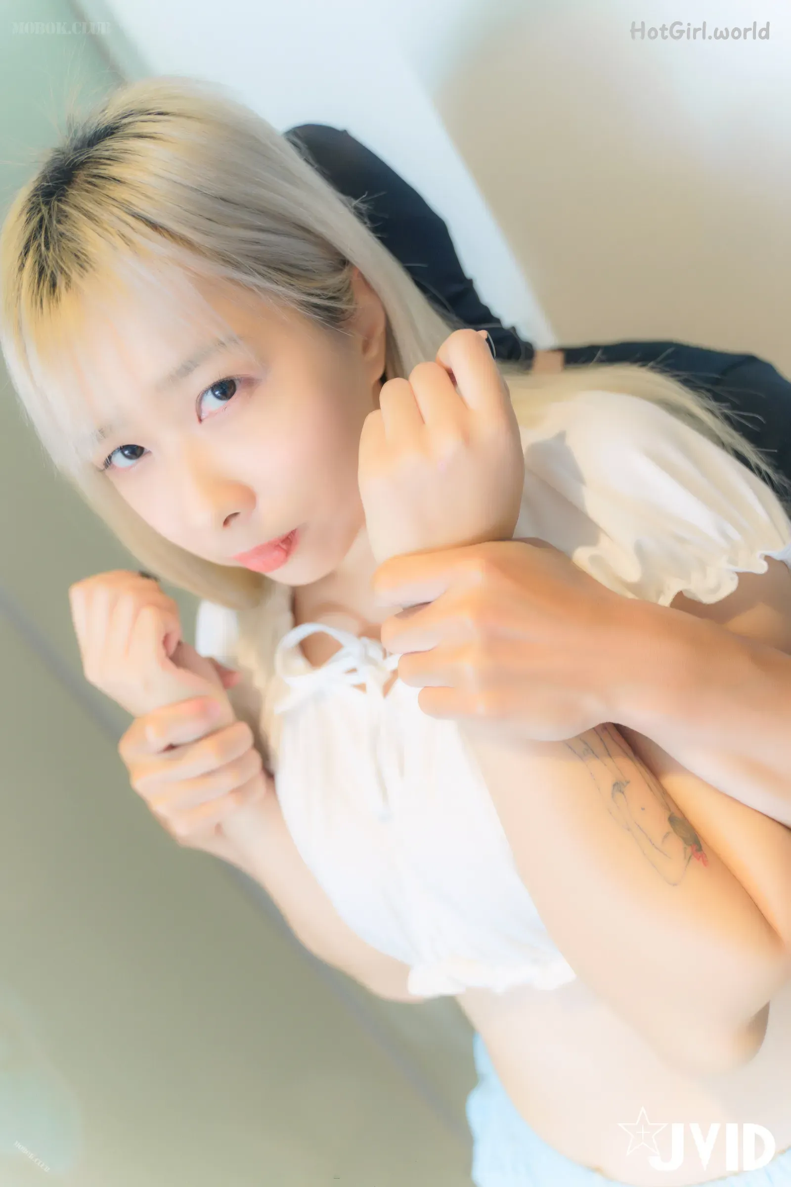 JVID-王以欣-獨自租屋的粉鮑女孩被-蒙面人M暈-強上-醒來之後主動-口X還讓內謝 第130张图