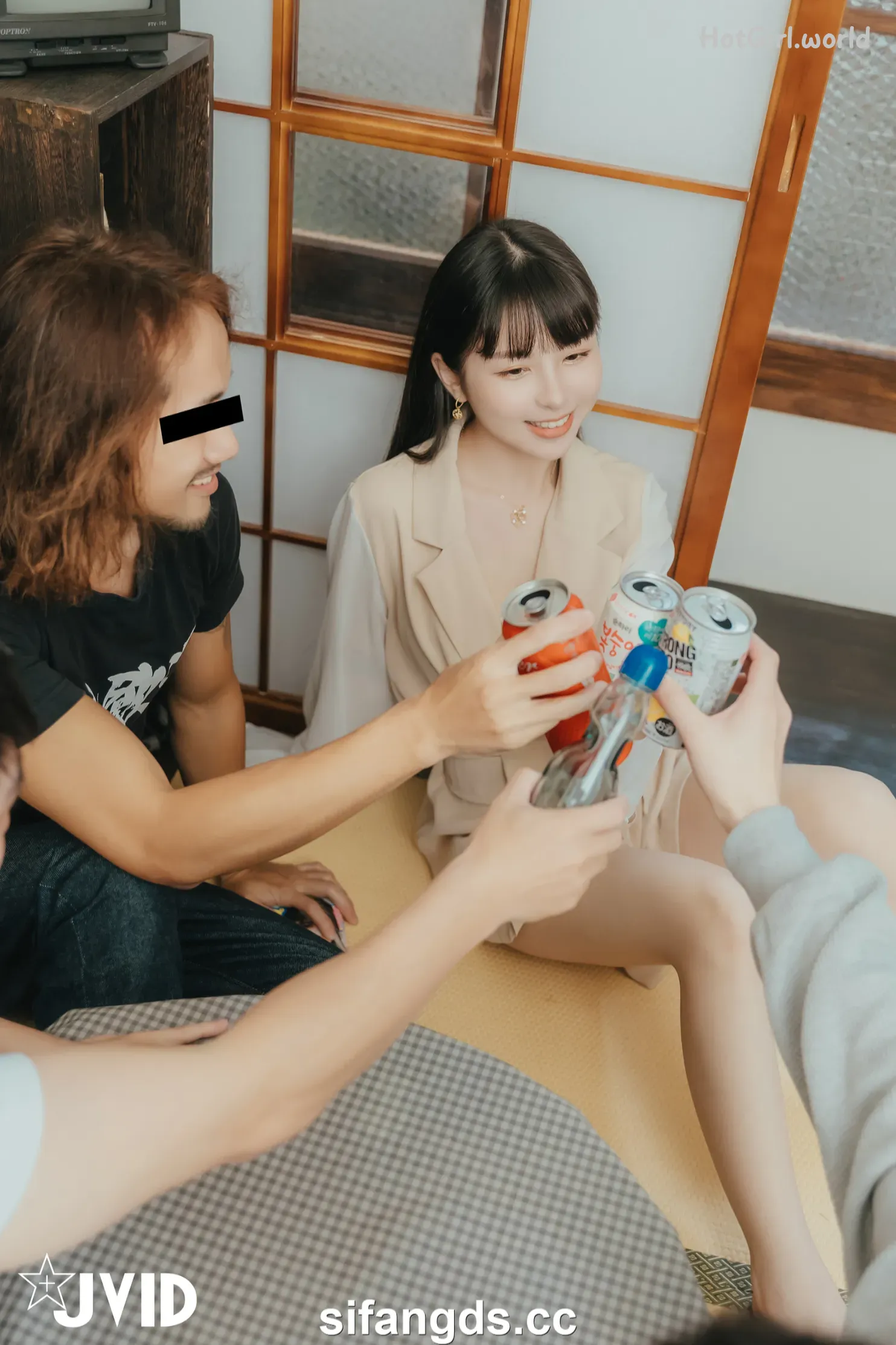 JVID-月台尼-Tiny-女大生-交友不慎-被學長們酒後亂性-原本要慶祝-Tiny拿到獎學金-現在身上都是獎學精 第12张图