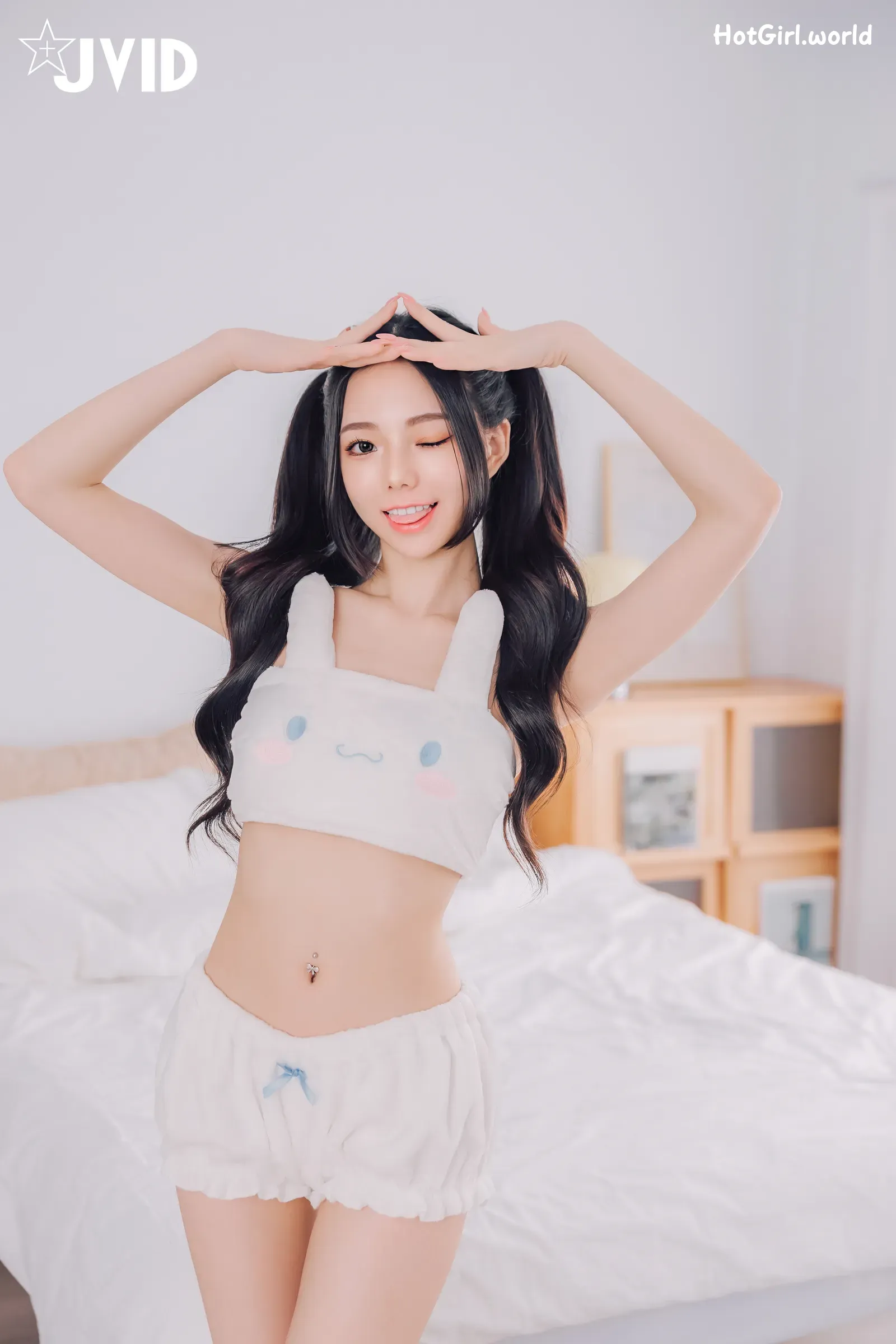 JVID-胎尼-&-啾啾-啾啾親自開箱豪華AI情慾娃娃Tiny真人比例完美粉嫩E奶激情互動舌吻揉奶樣樣來 第57张图