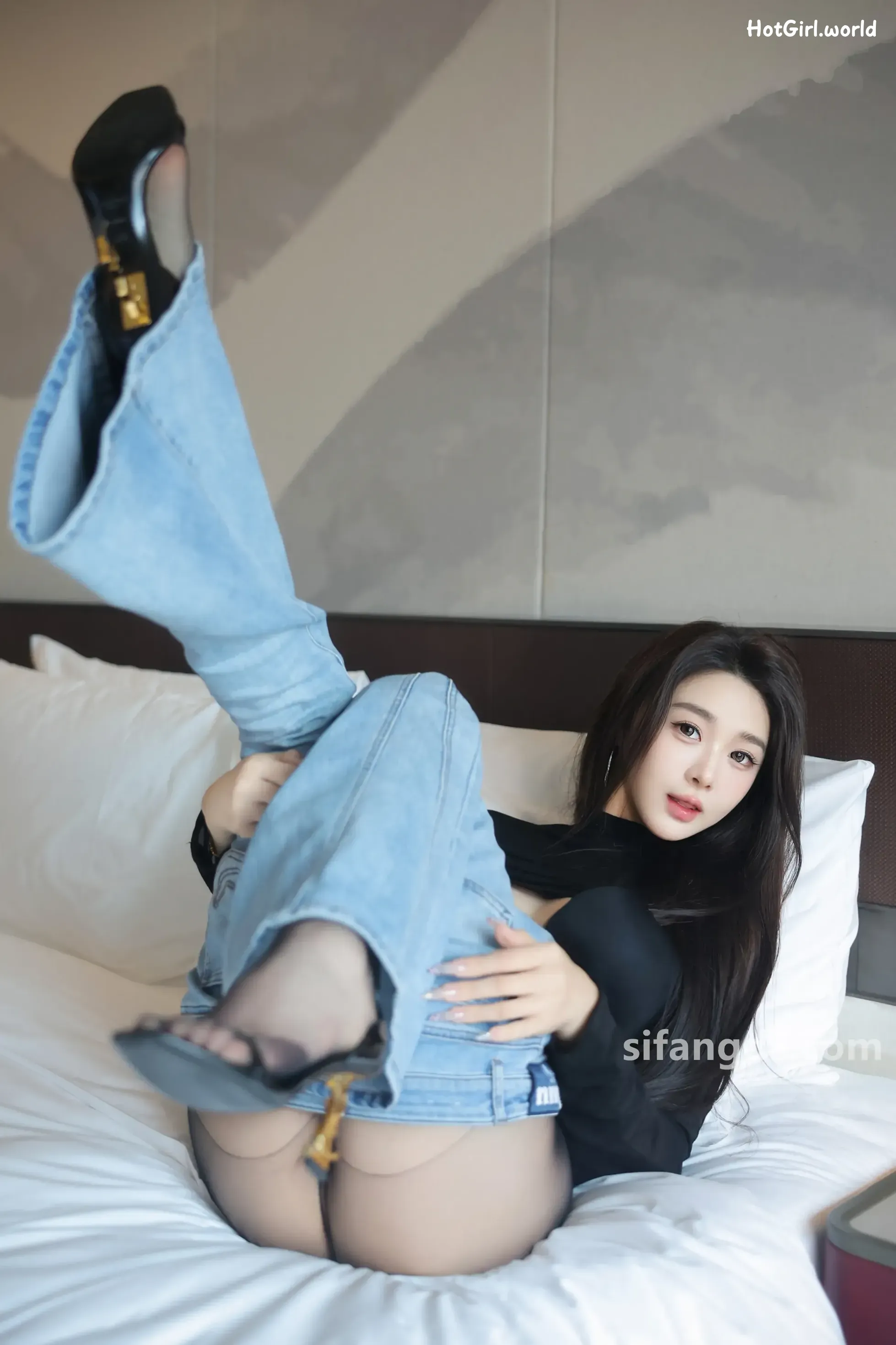 XR Uncensored-Candy-糖糖-R18-秀人网模特-牛仔裤黑丝 第17张图