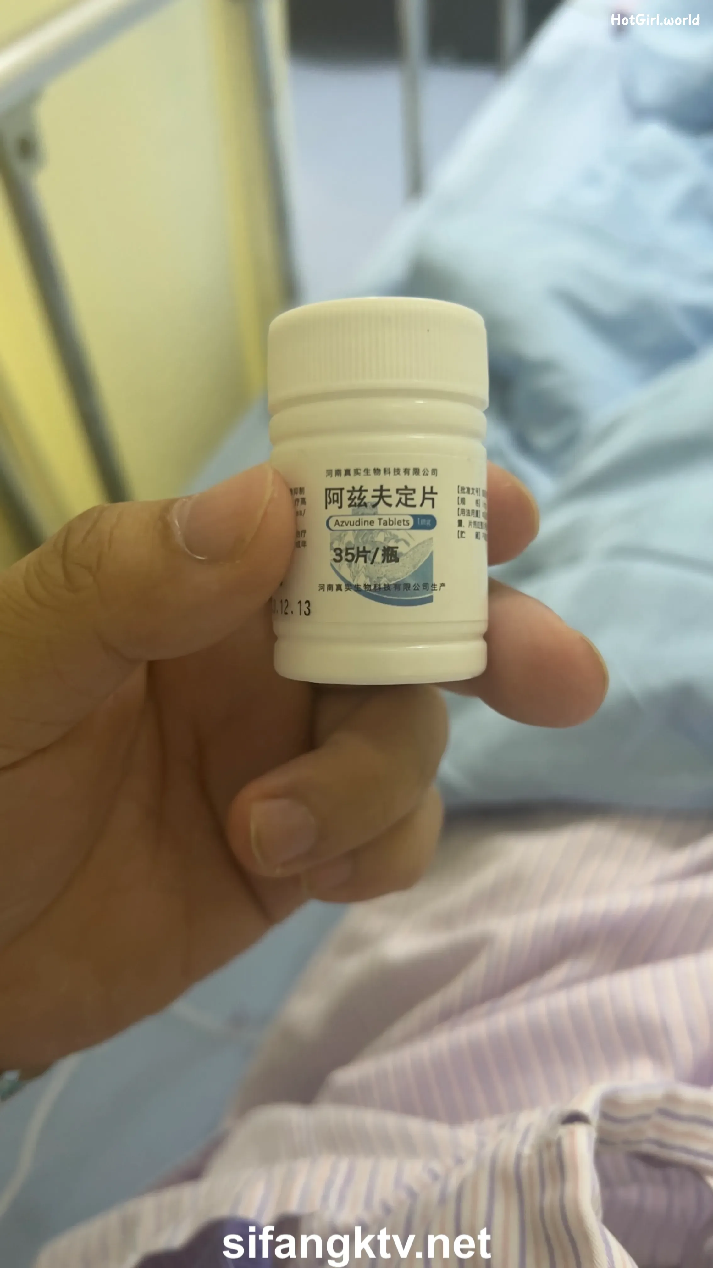 ZERO-&-wxm-&-IES-&-艾昔-极品粉木耳福利姬尺度写真四套集合 第105张图