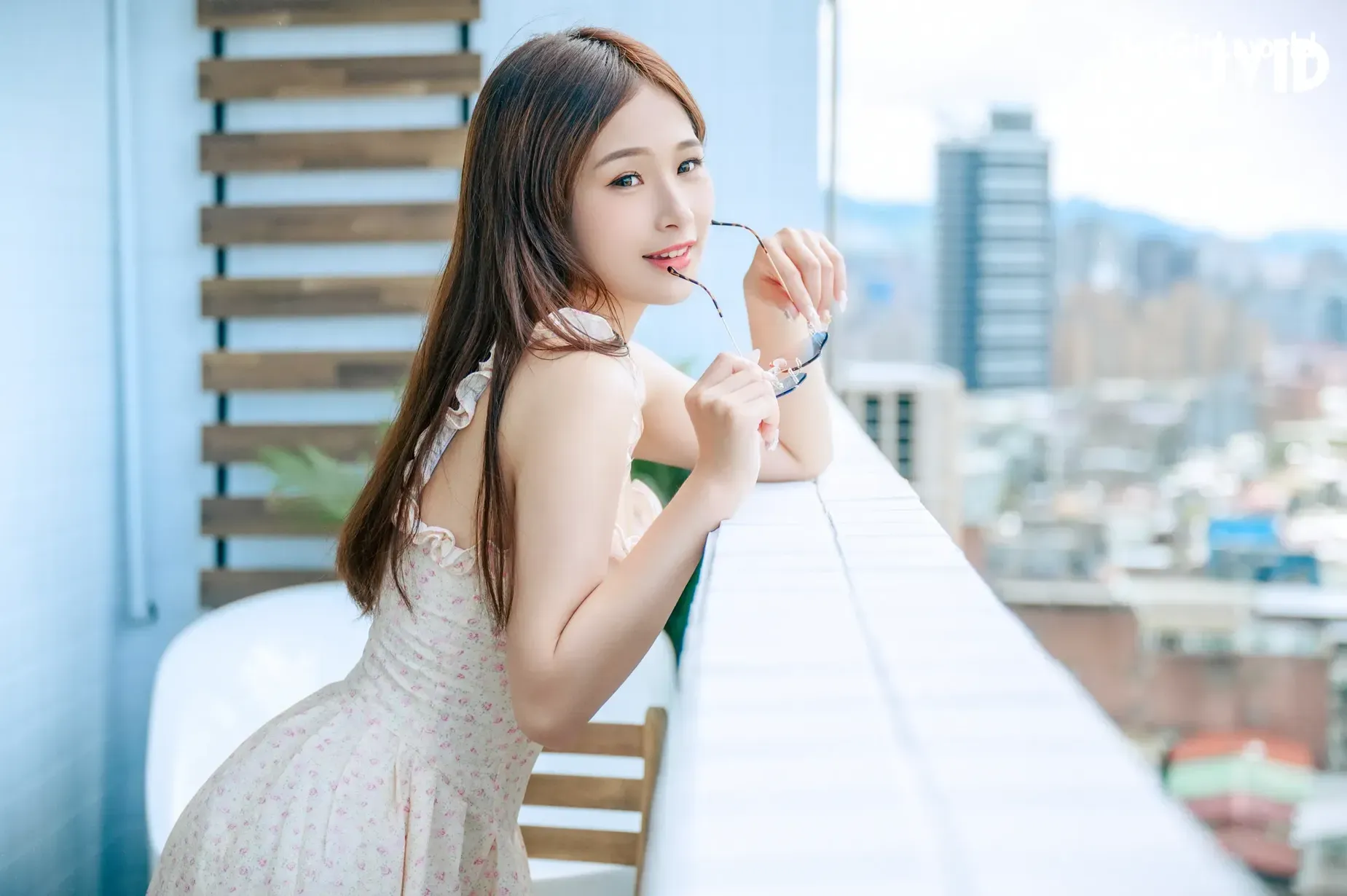 JVID-婕咪-Juice-民宿巧遇-正妹-婕咪-給了我夢幻又炙熱的假期 第24张图