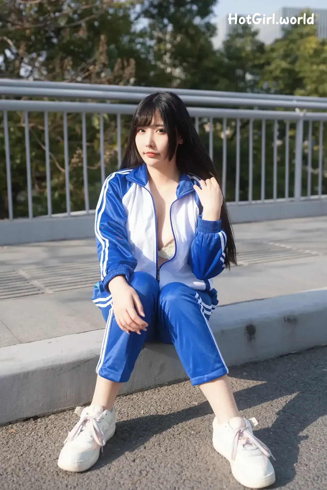 Coser-糖果果-Candy-户外校服 第12张图