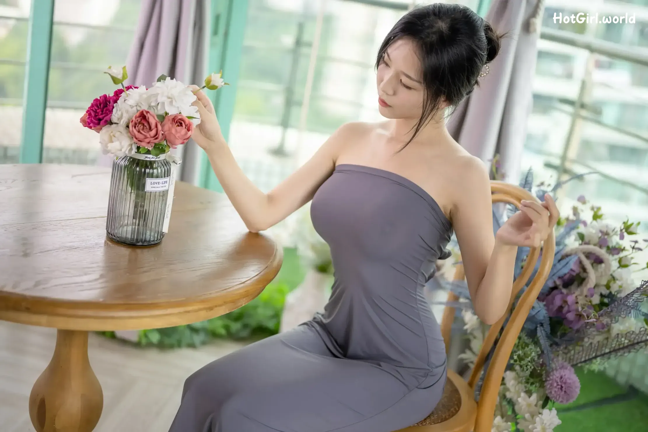 Coser-抖娘-利世-连体裙激凸骆驼趾 第4张图