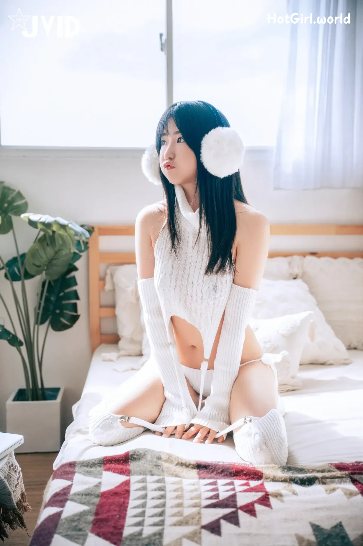 JVID-肉包-Mini-沈迷色色の可愛女友－肉包性欲高漲-發情自慰色誘男友-近距離特寫美鮑 第24张图