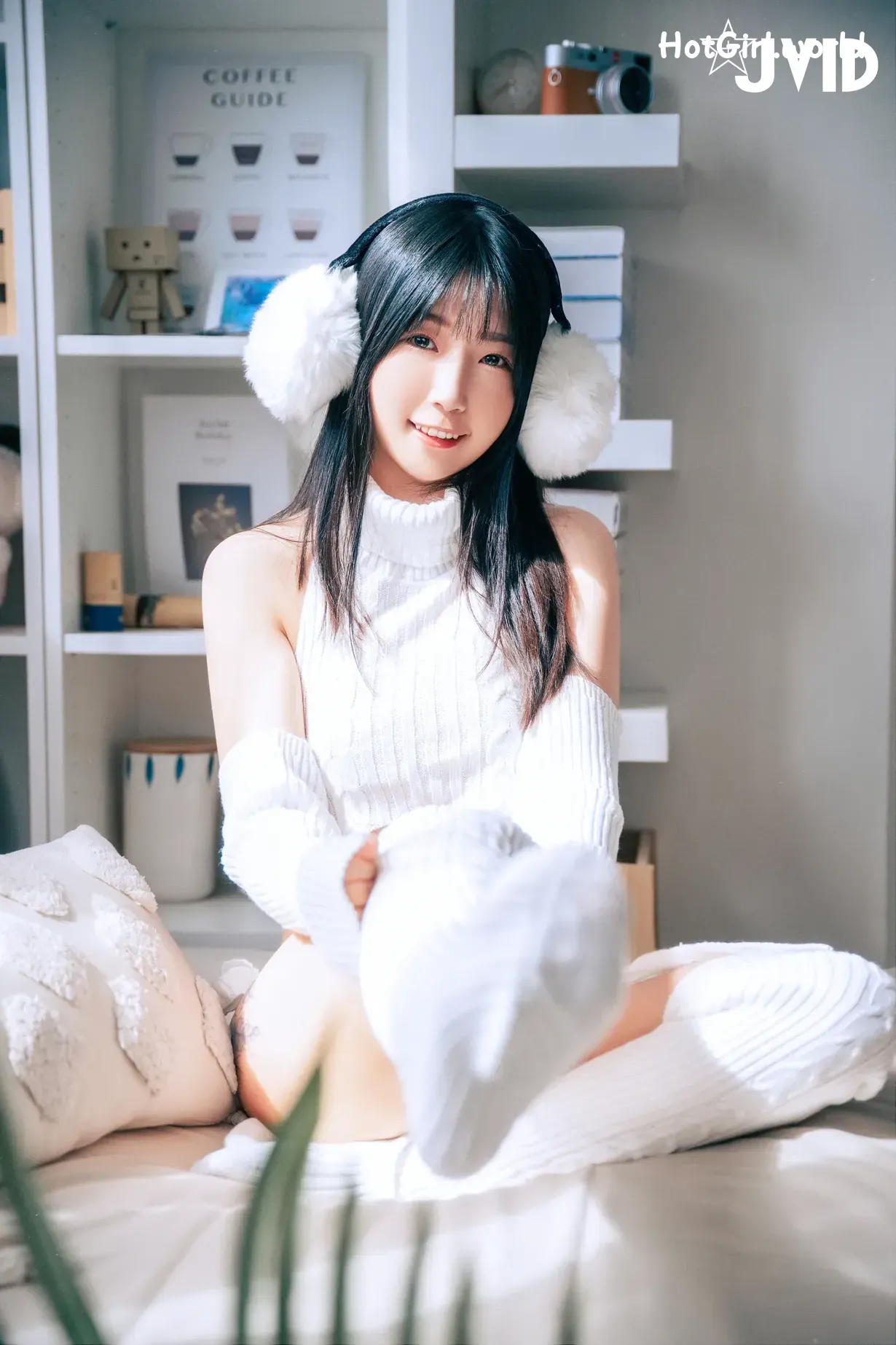 JVID-肉包-Mini-沈迷色色の可愛女友－肉包性欲高漲-發情自慰色誘男友-近距離特寫美鮑 第46张图