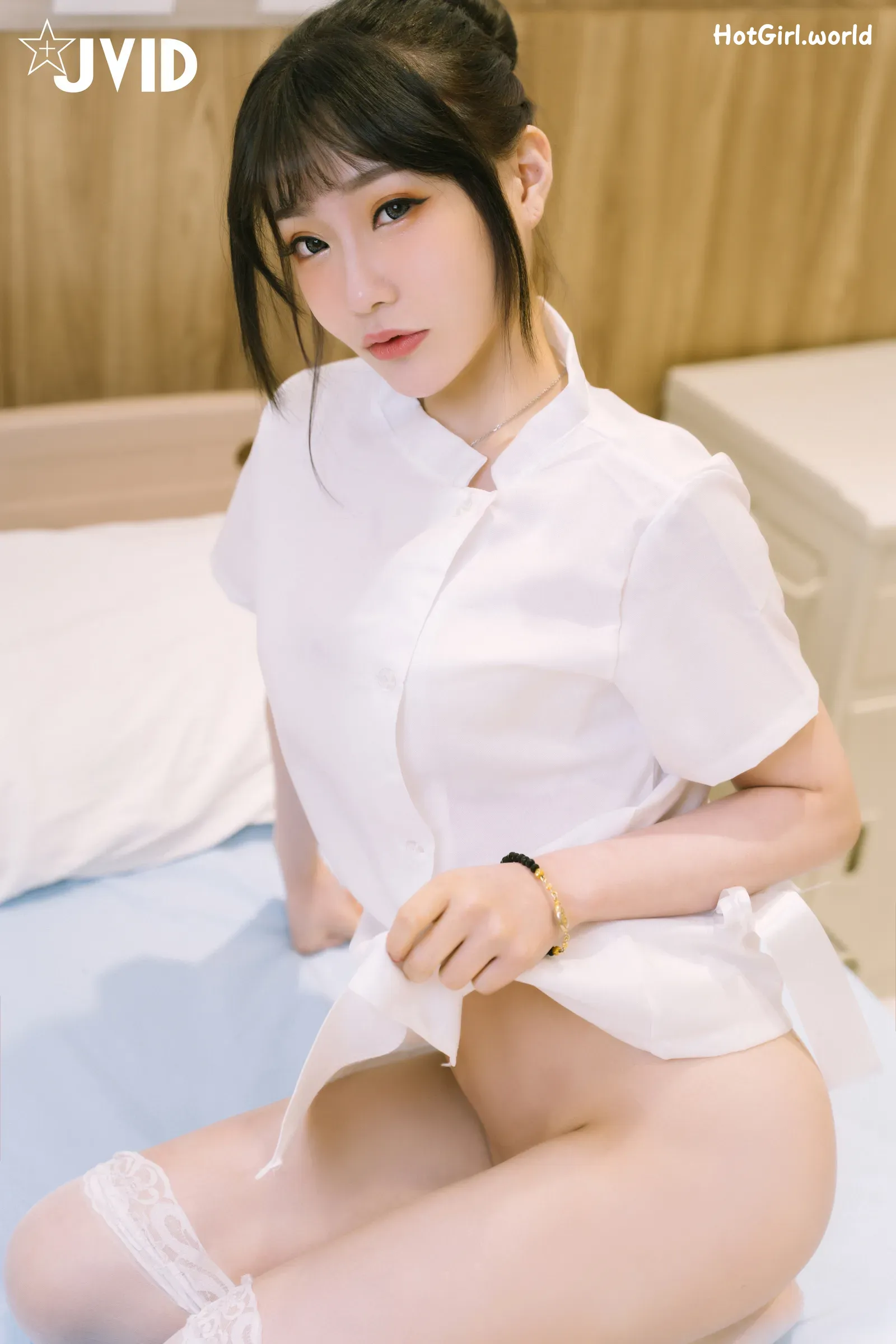 JVID-璃奈醬-性感俏護士-撼動你的大雞巴 第24张图