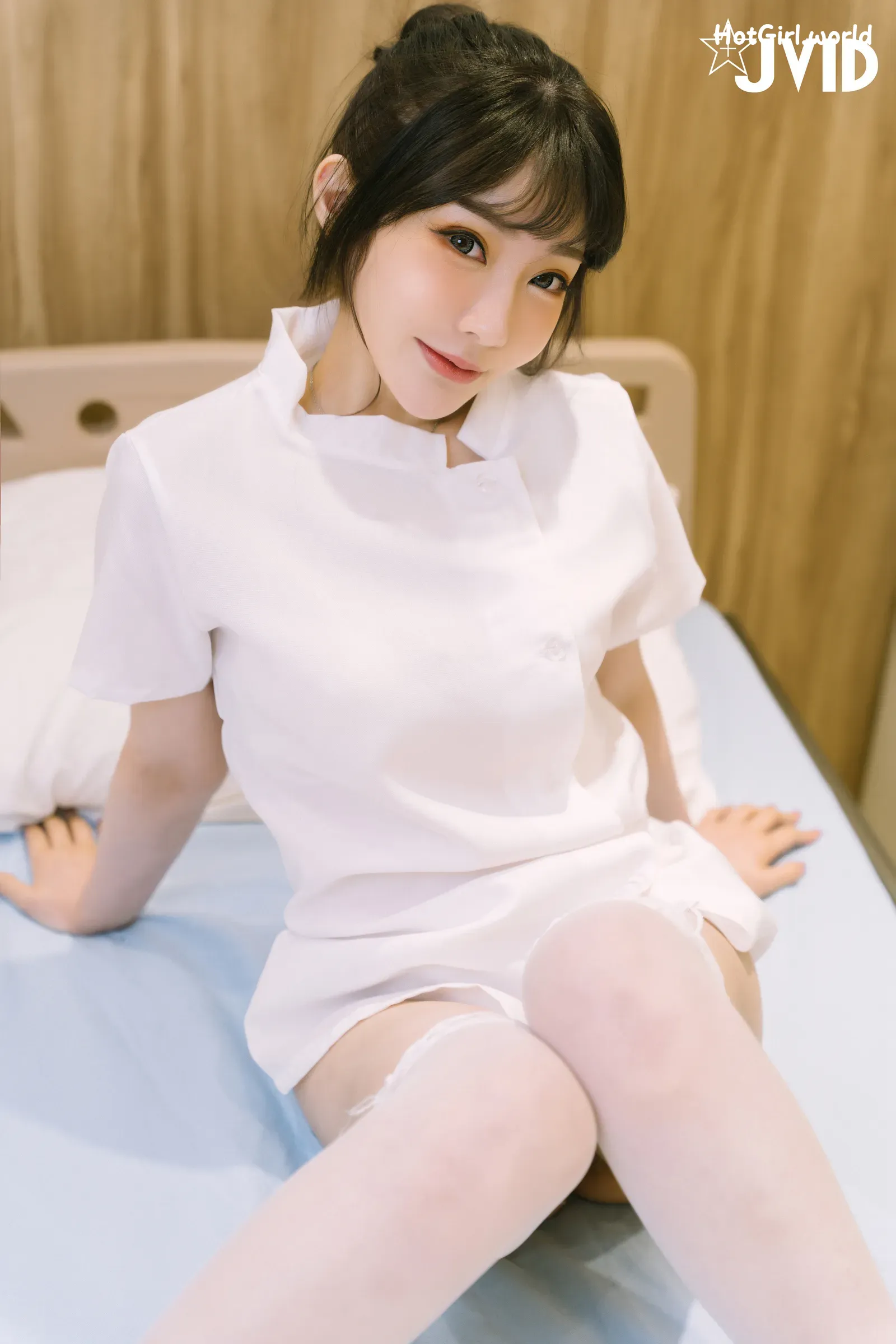 JVID-璃奈醬-性感俏護士-撼動你的大雞巴 第25张图