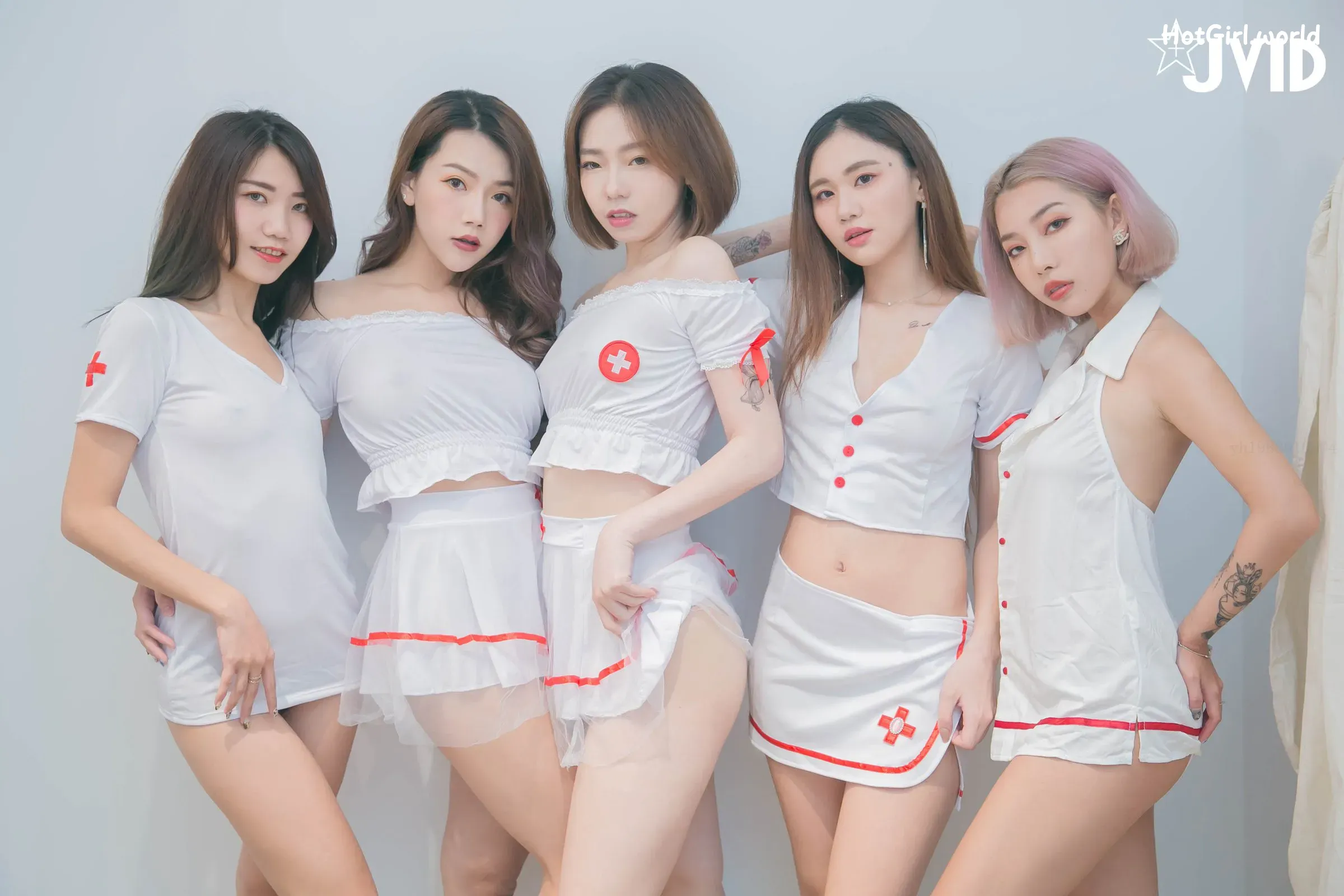 JVID-罗颖-&-伊芙蝶-&-雅婕-&-黎星若-&-昆娜-夜勤病院集中性爱诊疗室 第55张图