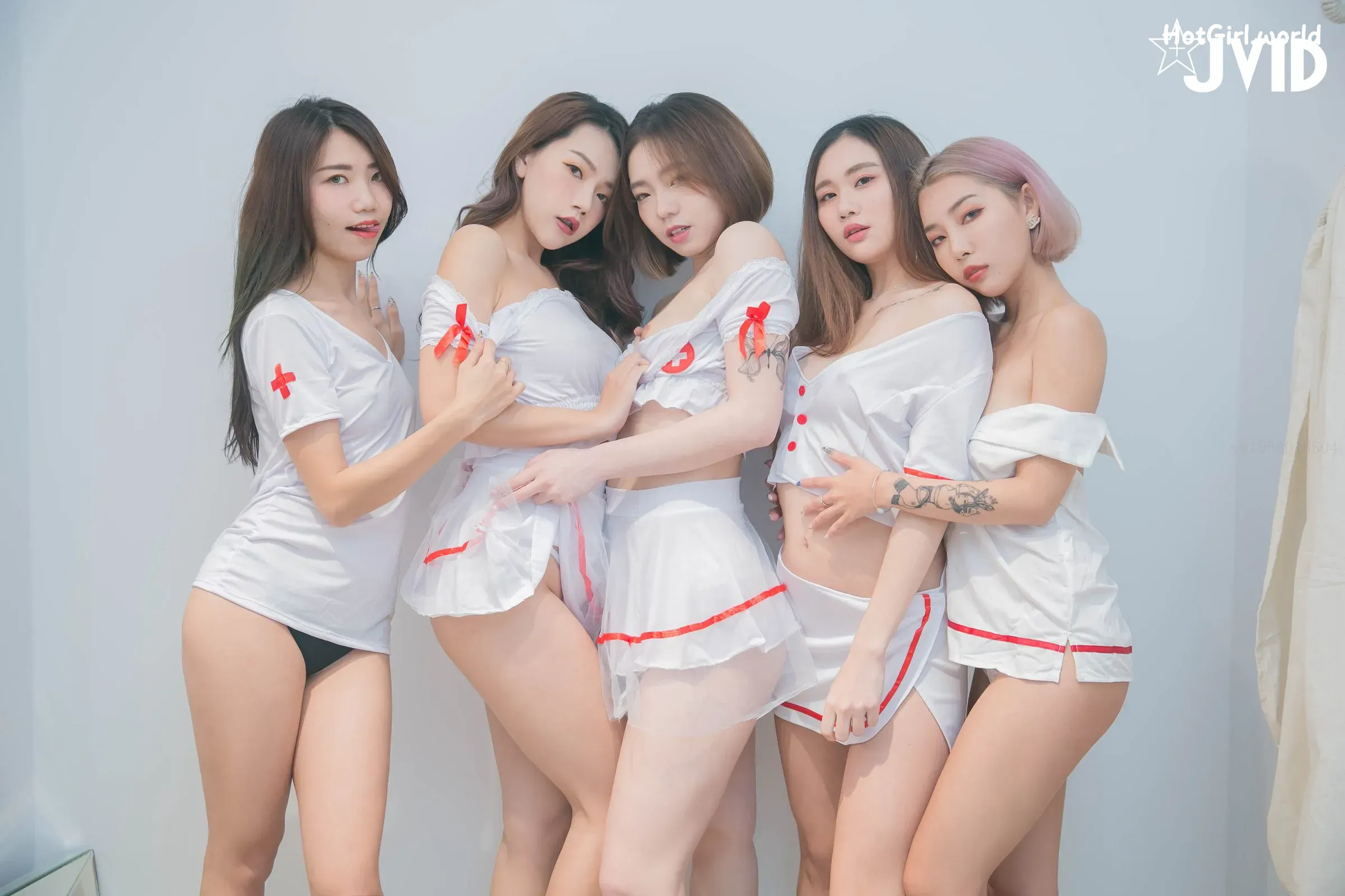 JVID-罗颖-&-伊芙蝶-&-雅婕-&-黎星若-&-昆娜-夜勤病院集中性爱诊疗室 第93张图