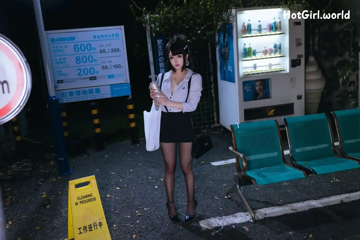 Coser-日奈娇-下班的OL（4 videos） 第2张图