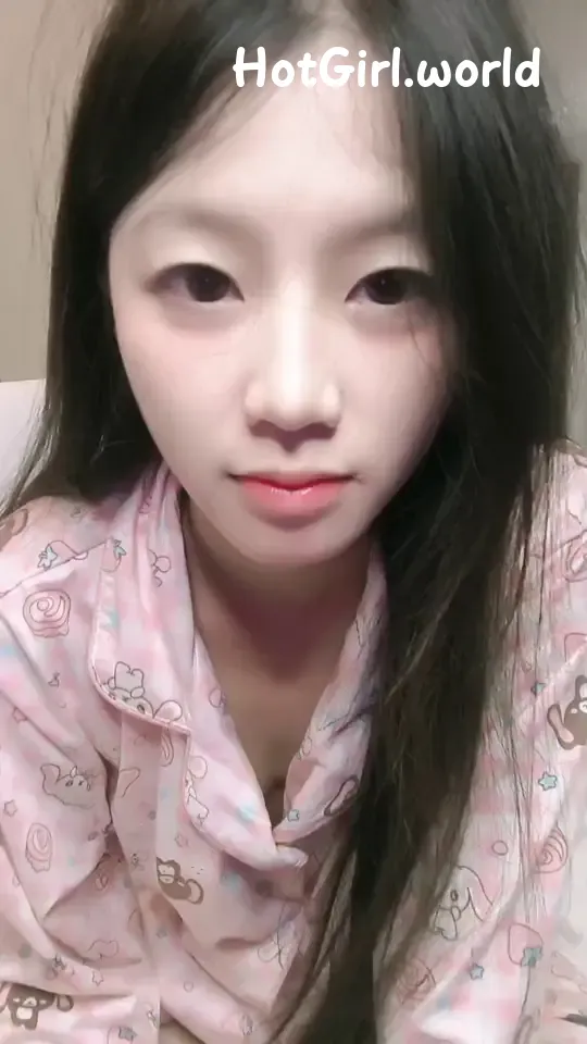 你的小月月-人气尤物推荐-纯欲小仙女的快乐生活（1 video） 第11张图