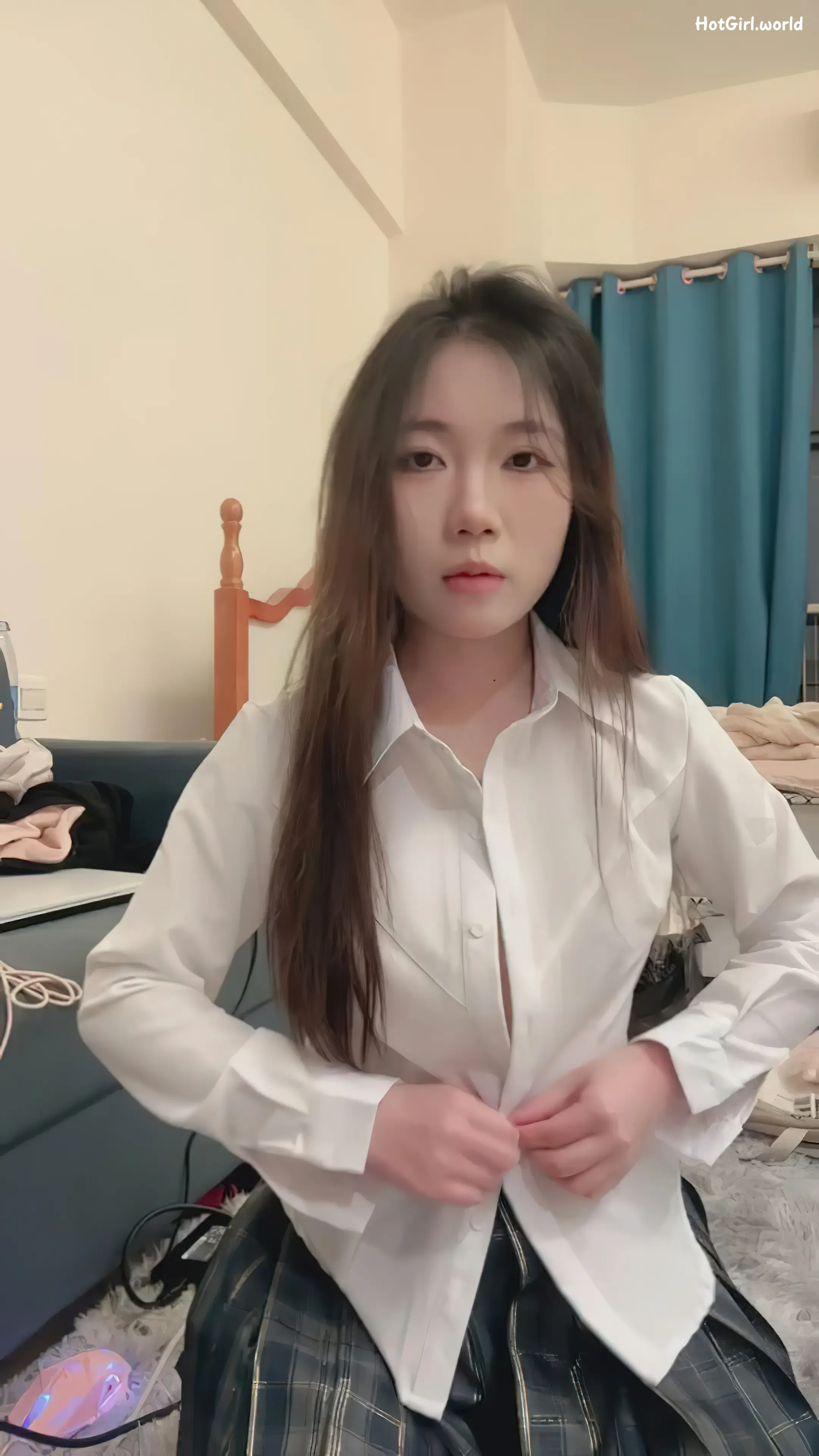 女大猫猫在校-19岁女学生-调教日记（2 videos） 第2张图