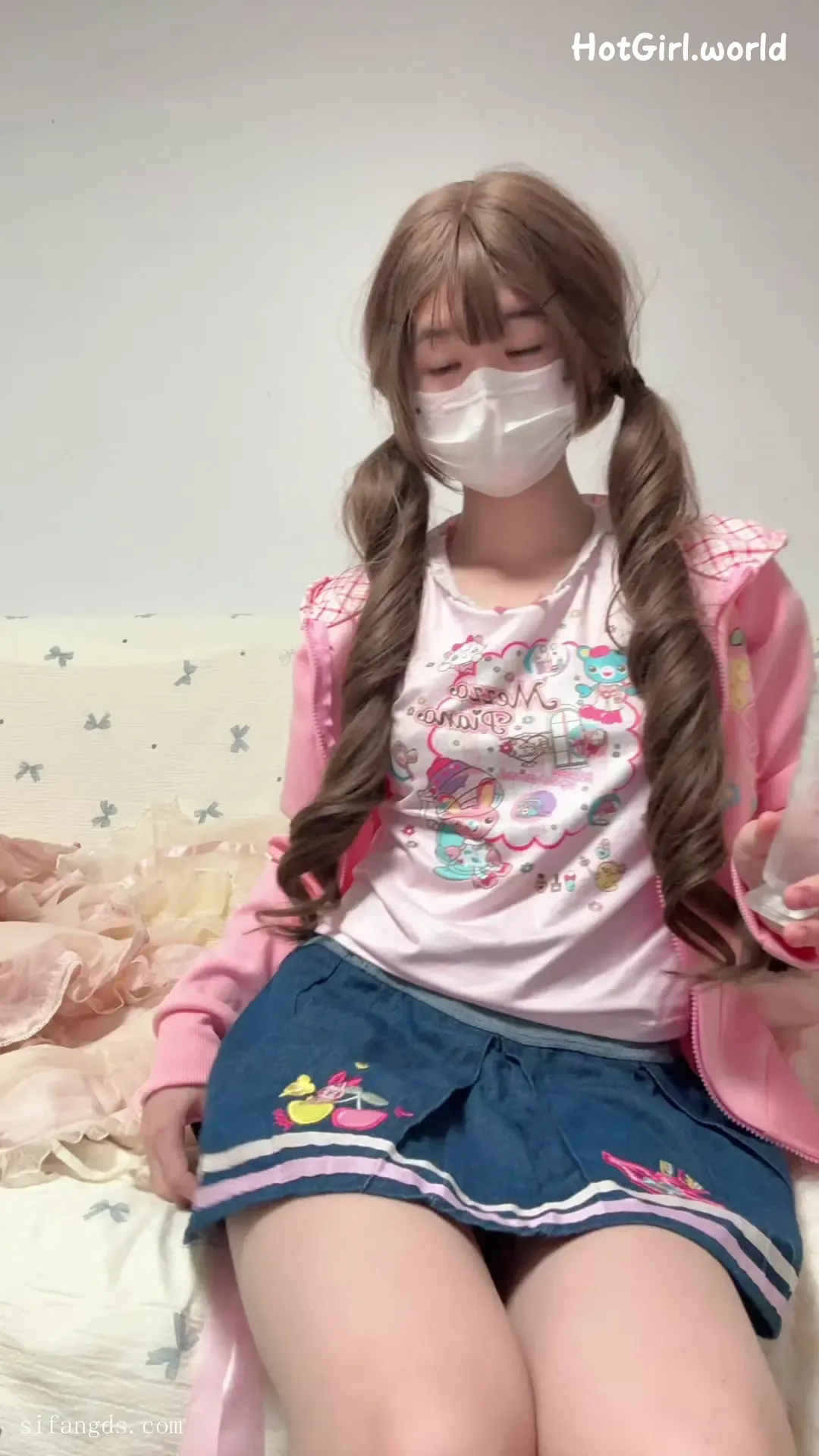 软软是小猪-粉嫩小萝莉-裸舞福利姬合集（48 videos） 第133张图