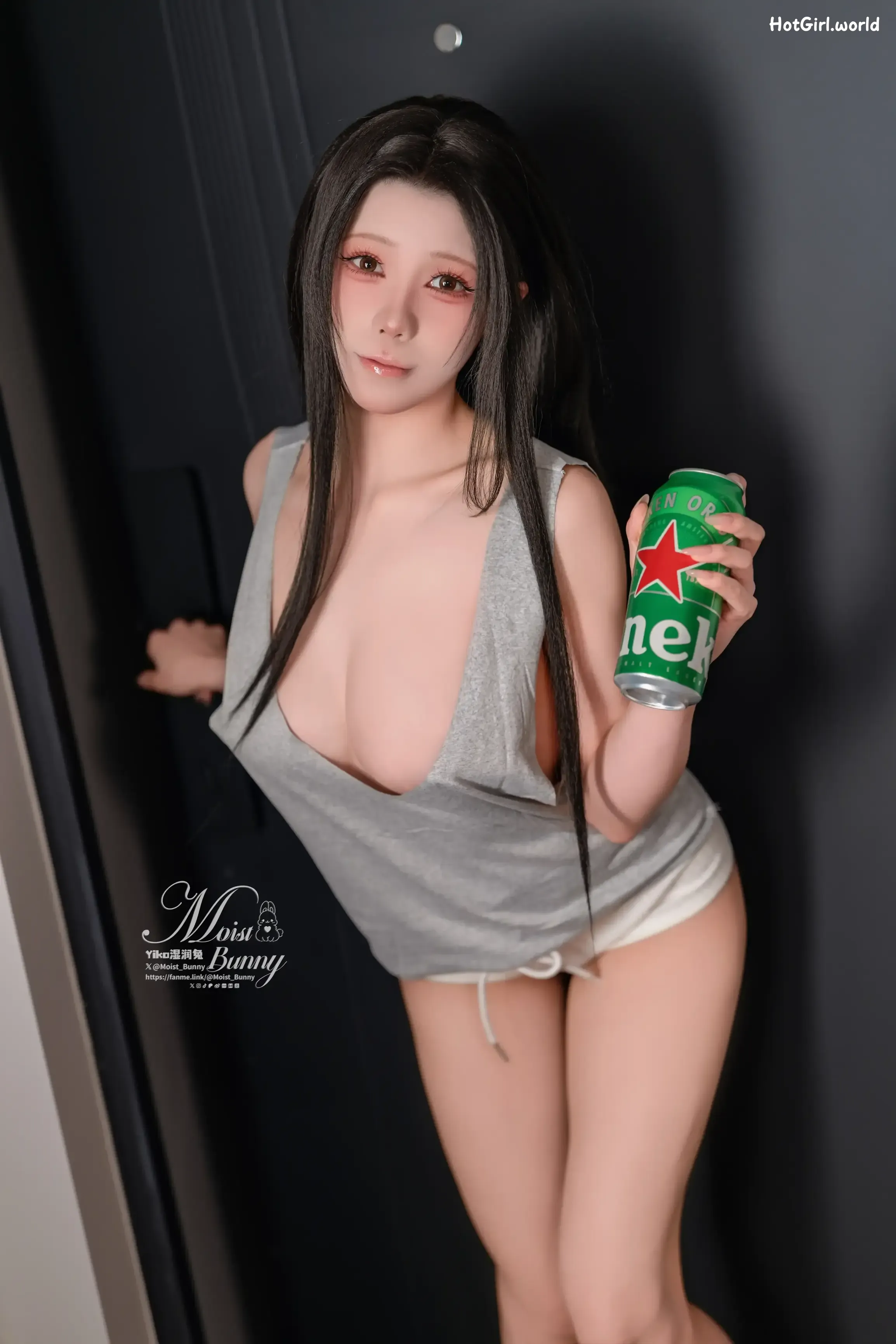 Coser-黏黏团子兔-12月作品-小酌怡情 第2张图